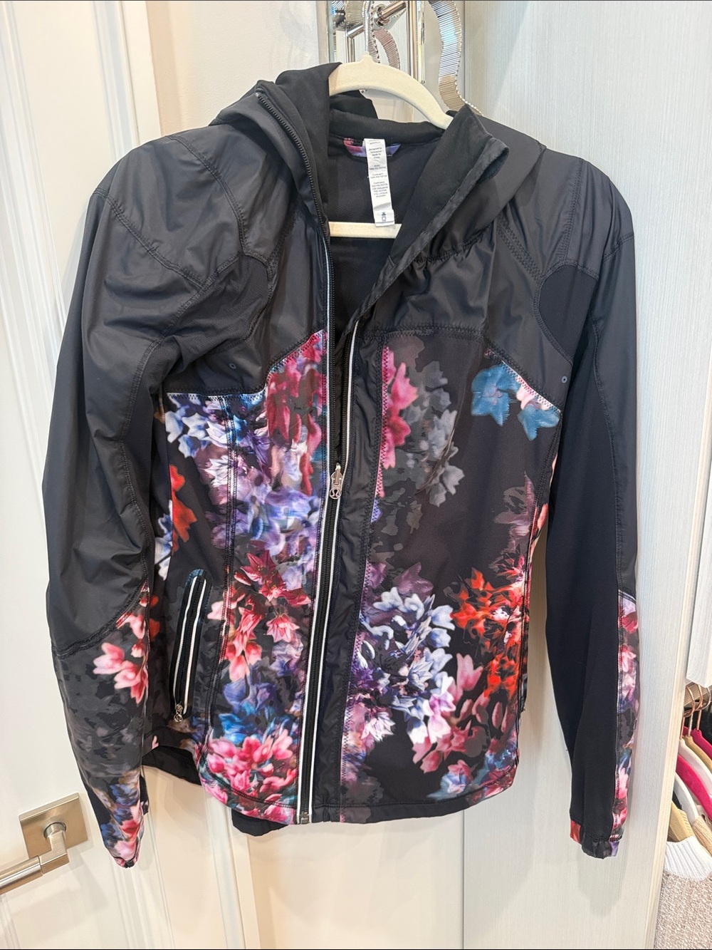 lululemon athletica Black Floral-Print Hooded Bomber Jacket